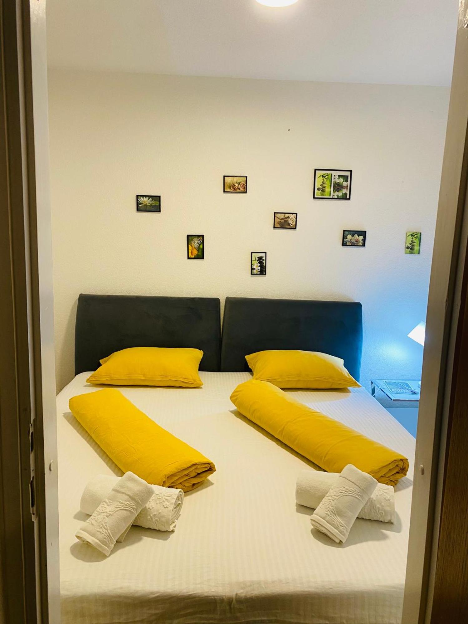 Apartment Etna! Near To Airport Sarajevo Eksteriør bilde